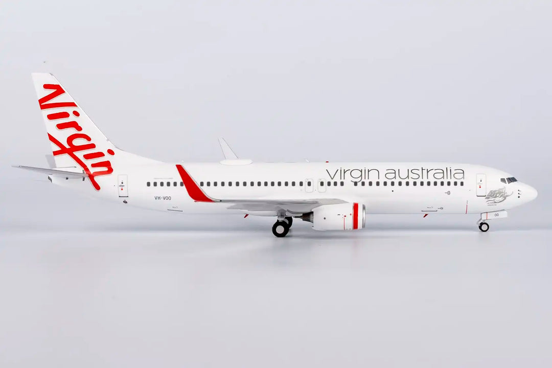 Virgin Australia Boeing 737-800 1:200 Diecast Model (Reg: VH-VOO) with Landing Gear