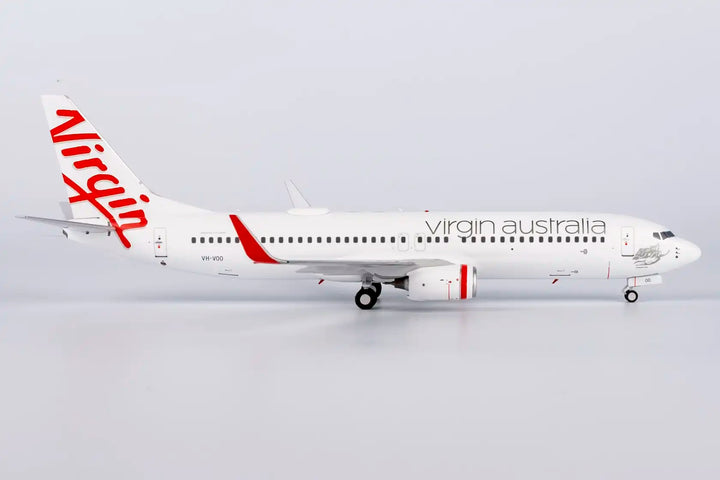 Virgin Australia Boeing 737-800 1:200 Diecast Model (Reg: VH-VOO) with Landing Gear
