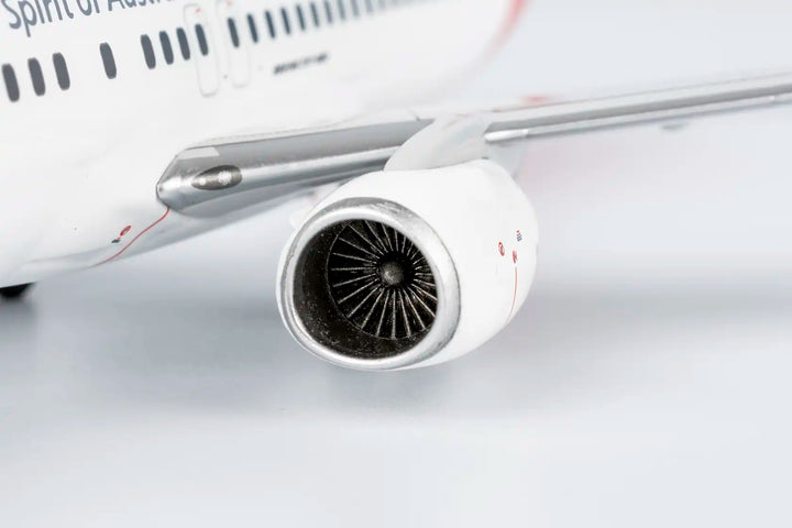 Qantas Airways Boeing 737-800 1:200 (Reg: VH-VXT) Diecast Model by NG Models