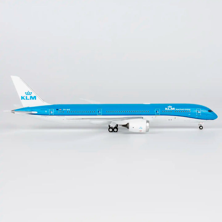 KLM Royal Dutch Airlines Boeing 787-9 1:400 Diecast Model by NG Models (Reg: PH-BHE)