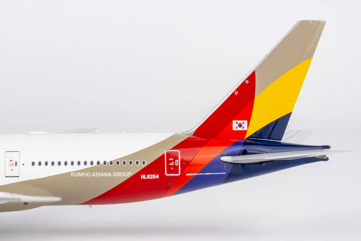 Asiana Airlines Boeing 777-200ER 1:400 Diecast Model by NG Models (Reg: HL8254)