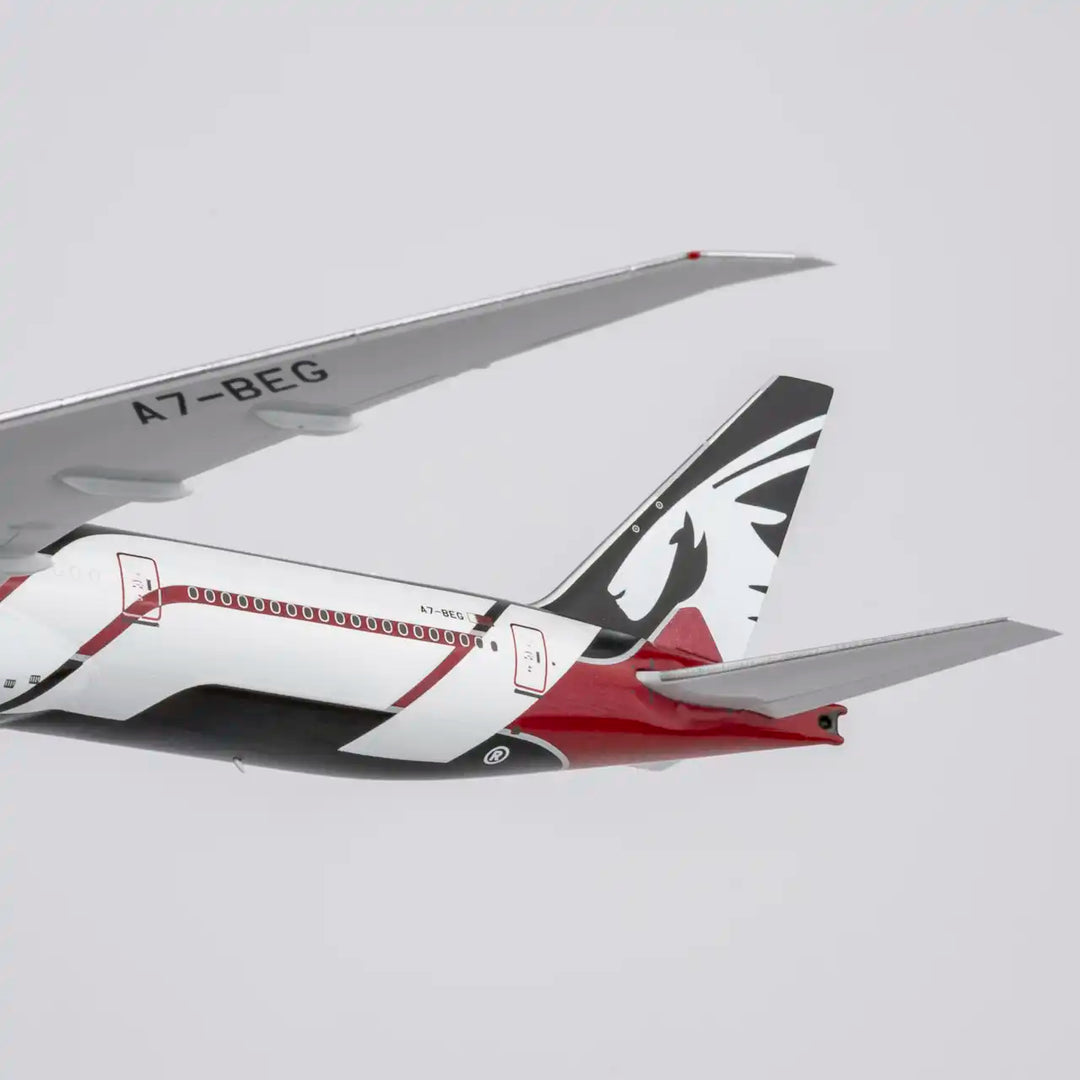 Qatar Airways Boeing 777-300ER 1:400 Diecast Model by NG Models (Reg: A7-BEG)
