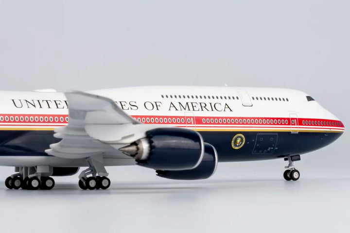 United States Air Force (USAF) VC-25B 1:400 Diecast Model by NG Models (Reg.30000)