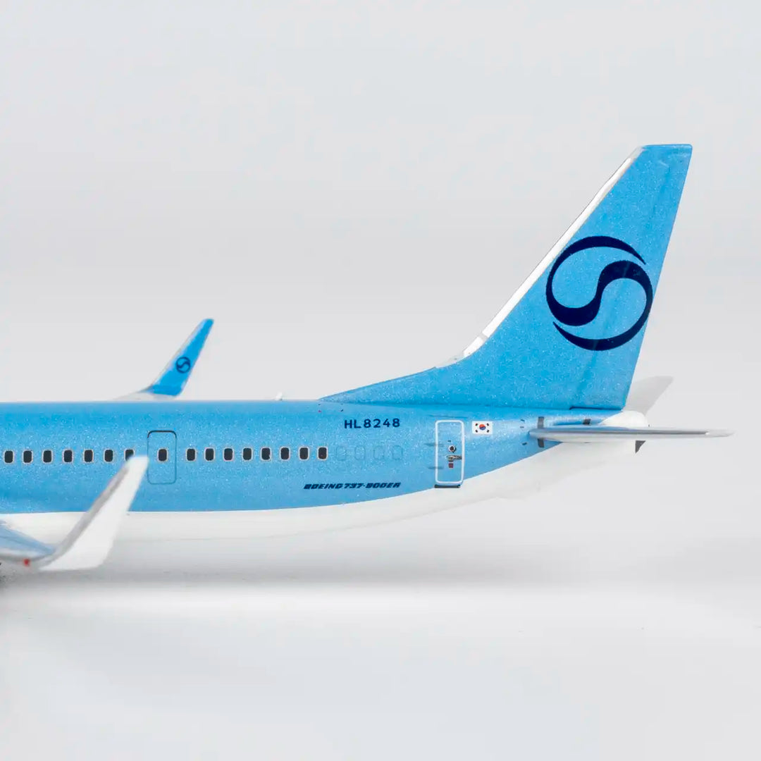 Korean Air Boeing 737-900ER 1:400 Diecast Model by NG Models (Reg: HL8248)