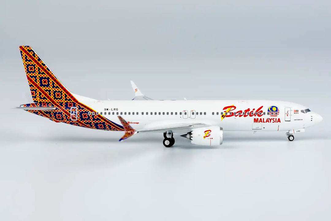 Batik Air Malaysia (Malindo Air) Boeing 737 MAX 8 1:400 Diecast Model by NG Models (Reg: 9M-LRG)