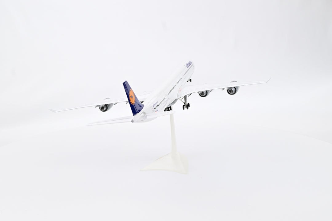 1:200 Lufthansa 340-600 D-AIHI