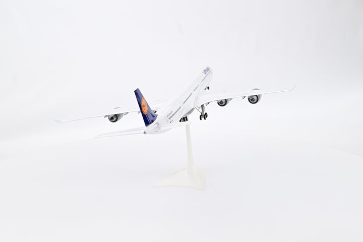 1:200 Lufthansa 340-600 D-AIHI