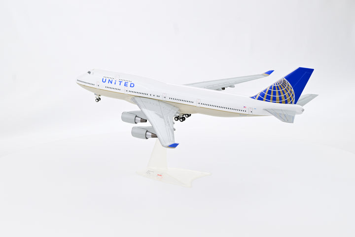 1:200 United Airlines 747-400 N127UA