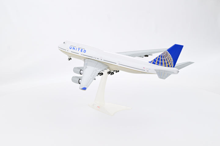 1:200 United Airlines 747-400 N127UA