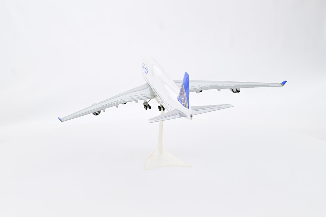 1:200 United Airlines 747-400 N127UA