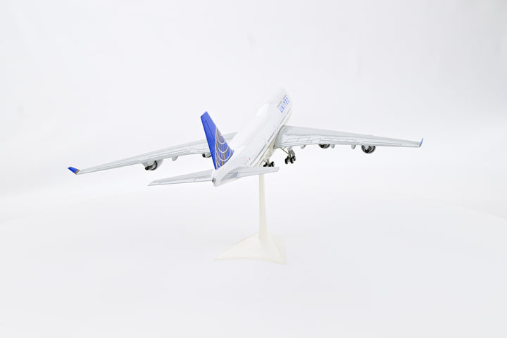 1:200 United Airlines 747-400 N127UA