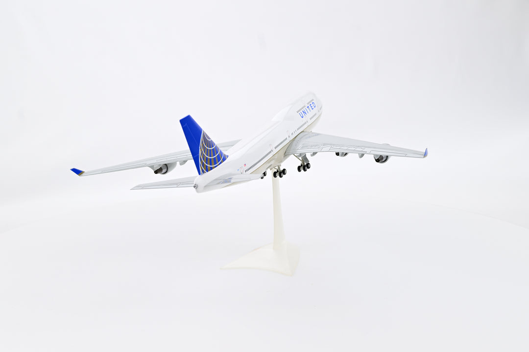 1:200 United Airlines 747-400 N127UA