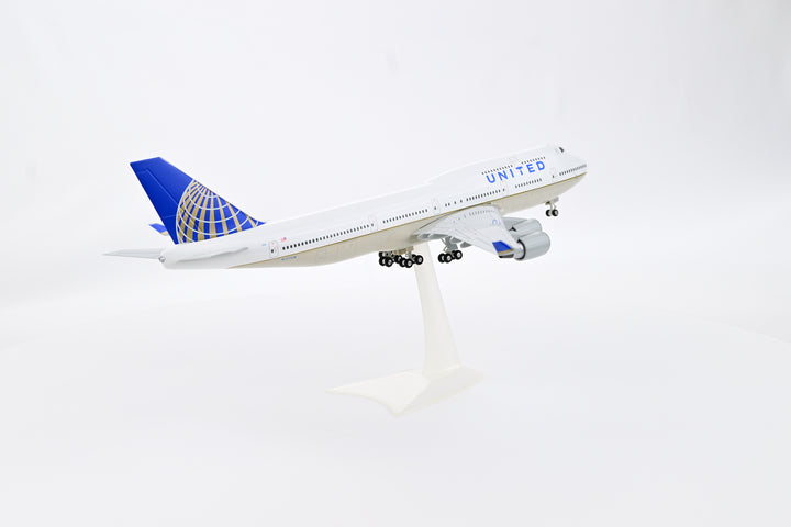 1:200 United Airlines 747-400 N127UA