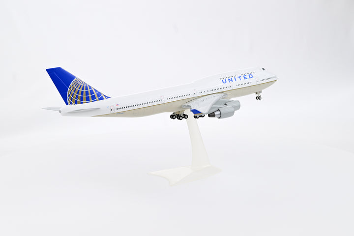 1:200 United Airlines 747-400 N127UA