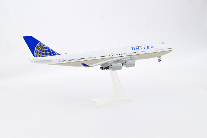 1:200 United Airlines 747-400 N127UA