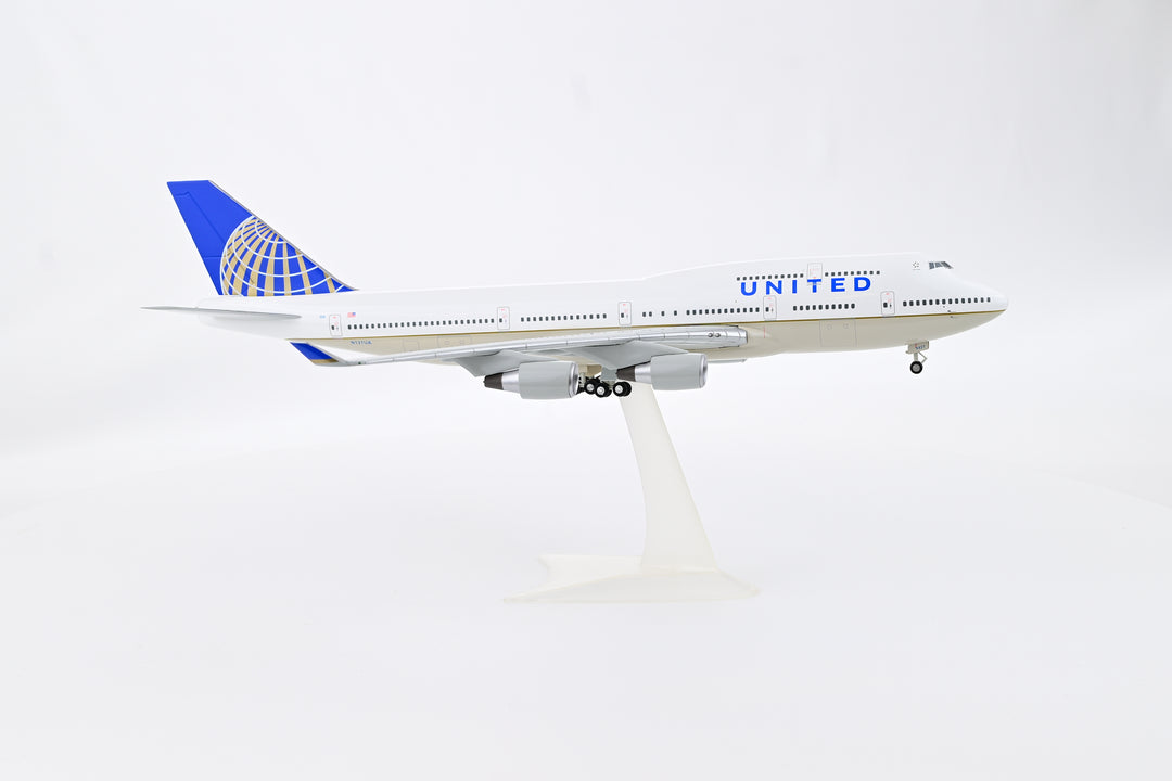 1:200 United Airlines 747-400 N127UA