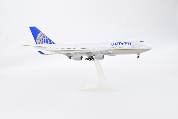 1:200 United Airlines 747-400 N127UA