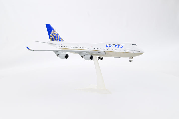 1:200 United Airlines 747-400 N127UA