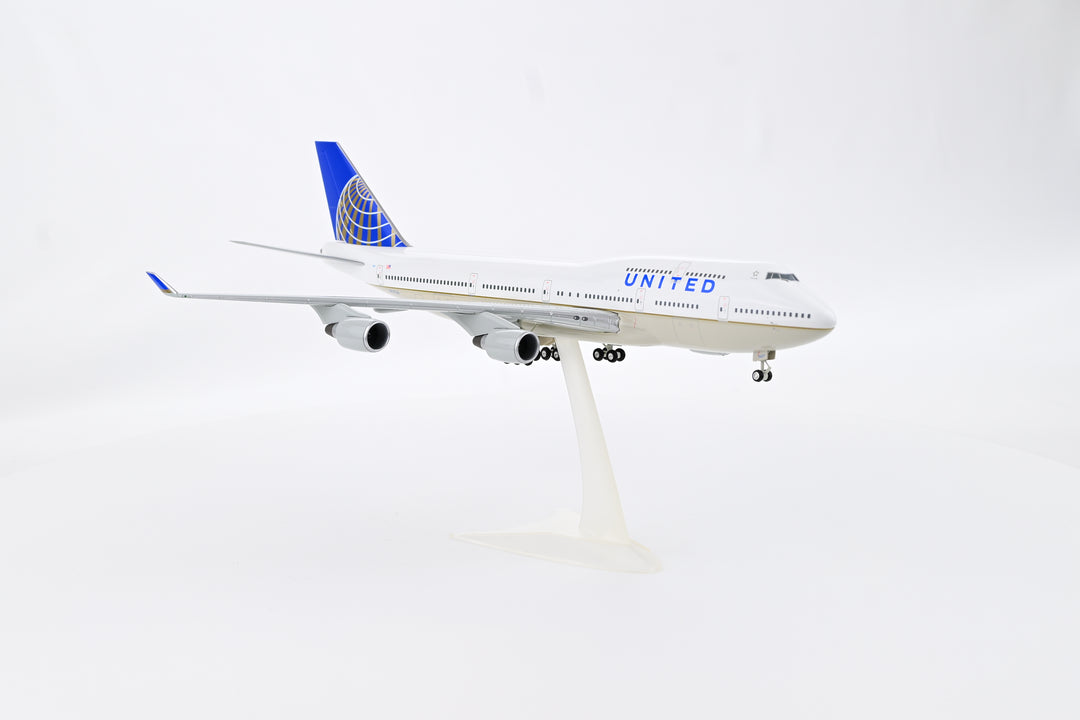 1:200 United Airlines 747-400 N127UA