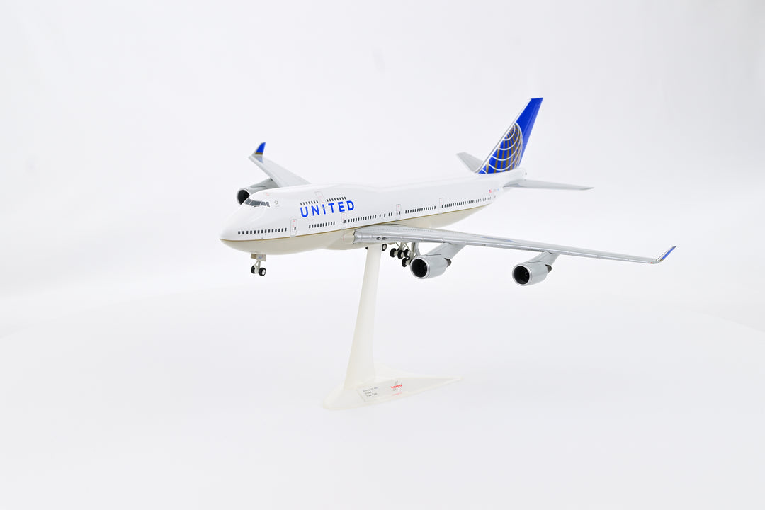 1:200 United Airlines 747-400 N127UA