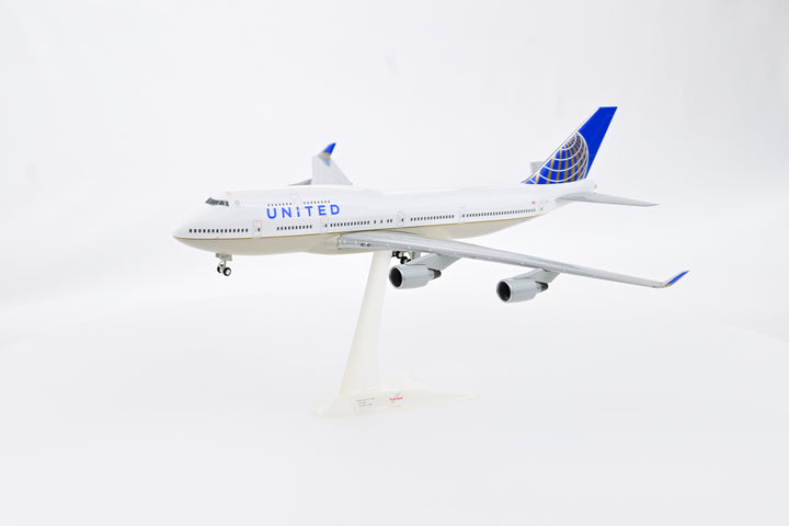 1:200 United Airlines 747-400 N127UA