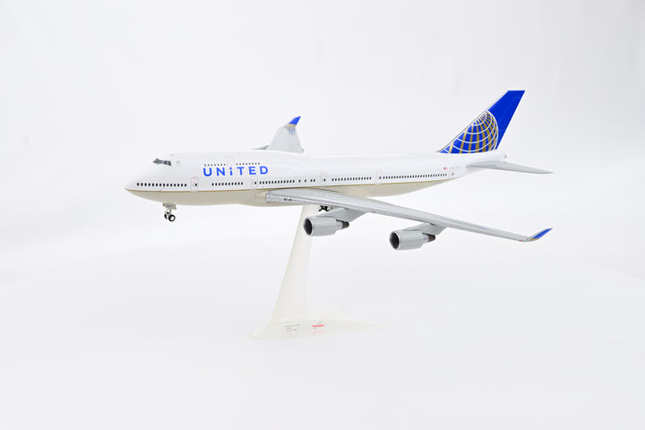 1:200 United Airlines 747-400 N127UA