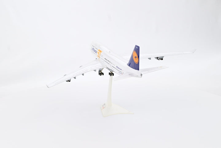 1:200 Lufthansa 747-400 D-ABVH