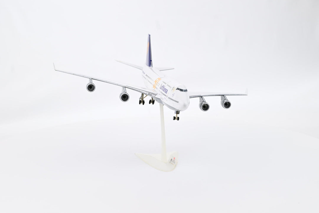 1:200 Lufthansa 747-400 D-ABVH