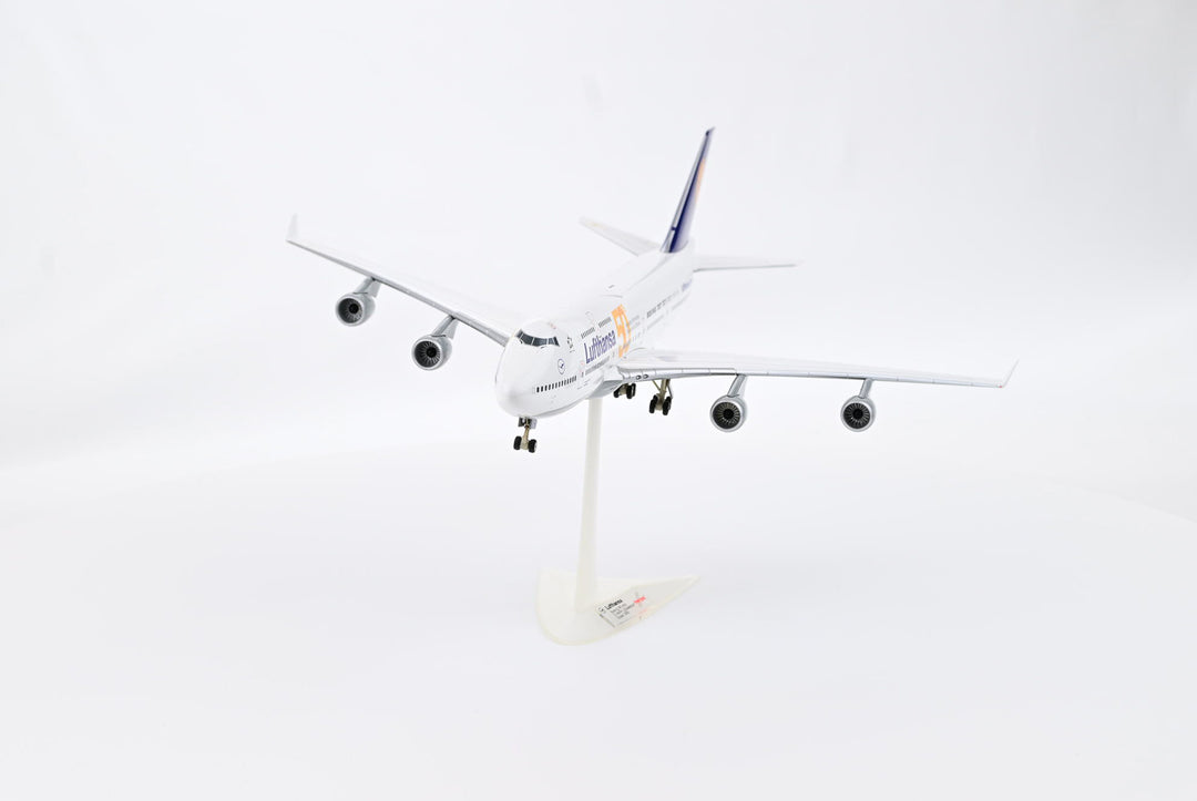 1:200 Lufthansa 747-400 D-ABVH