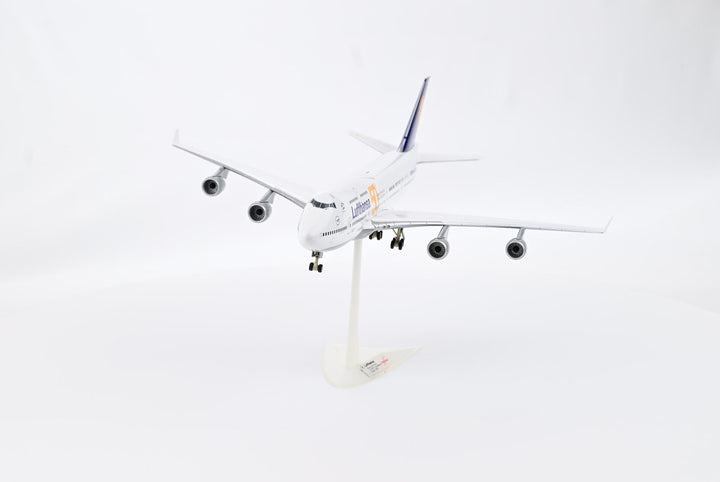 1:200 Lufthansa 747-400 D-ABVH