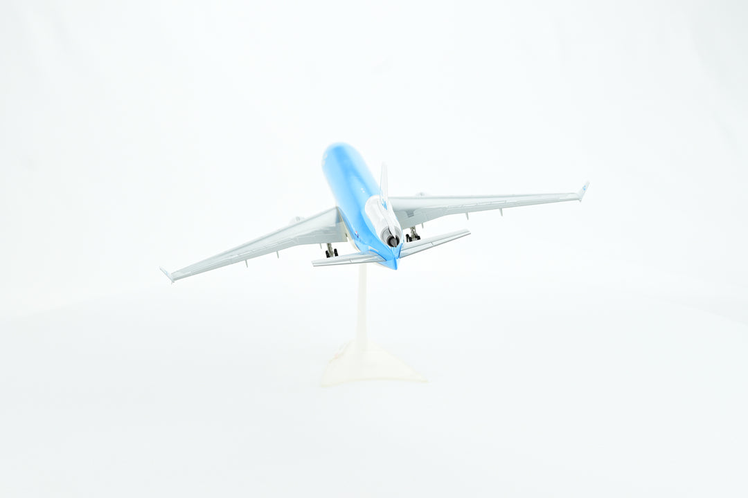 1:200 KLM MD-11 PH-KCE