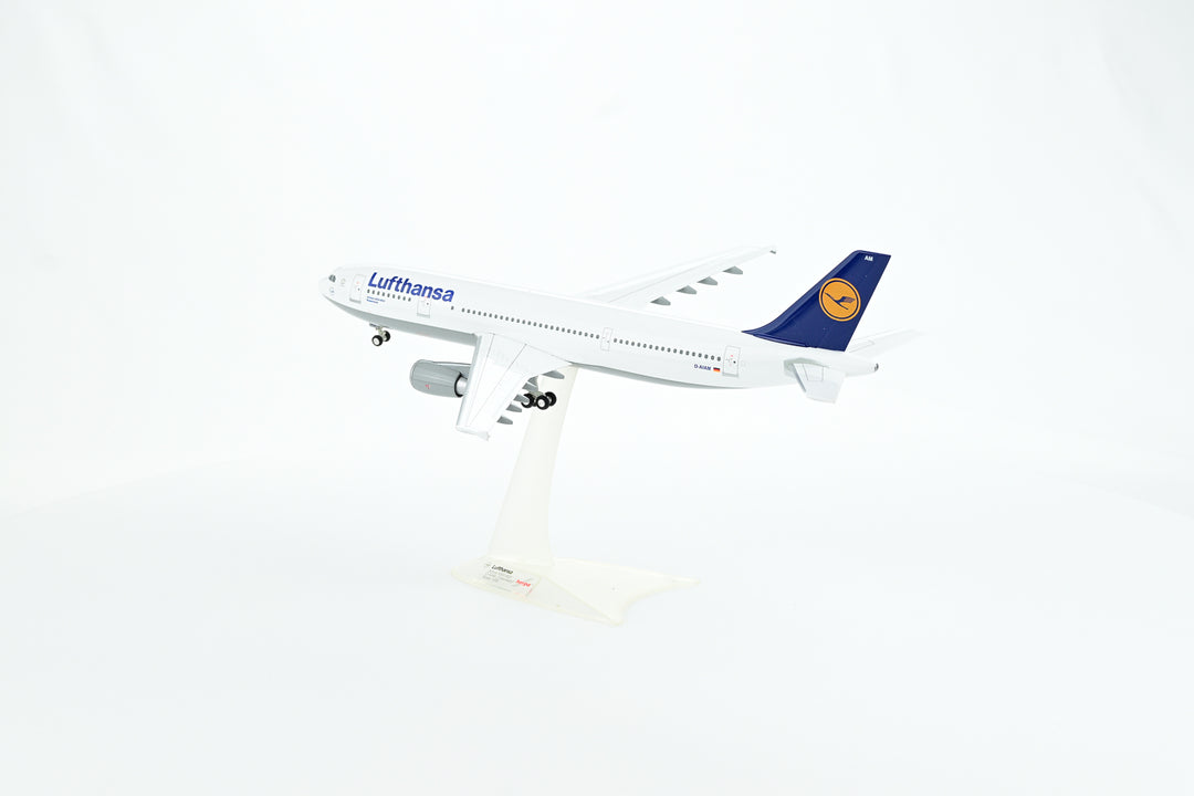 1:200 Lufthansa 300-600 D-AIAM