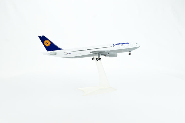 1:200 Lufthansa 300-600 D-AIAM