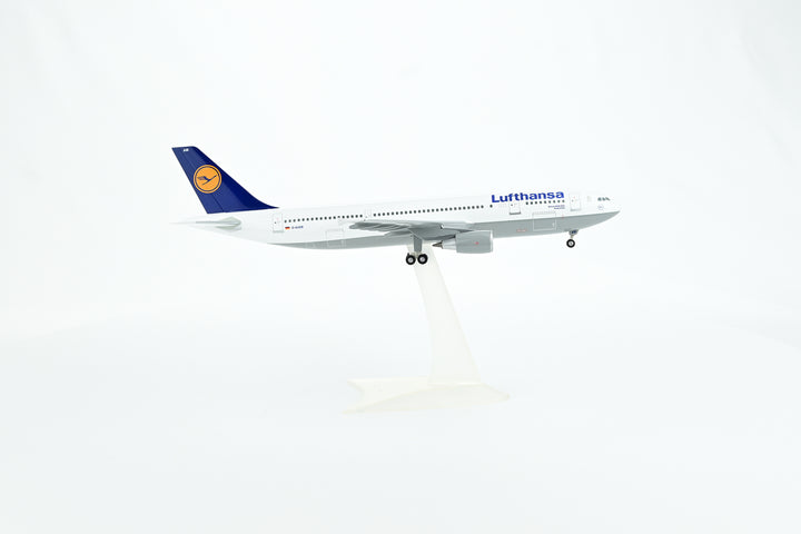 1:200 Lufthansa 300-600 D-AIAM