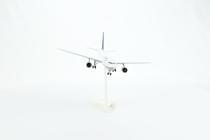 1:200 Lufthansa 300-600 D-AIAM