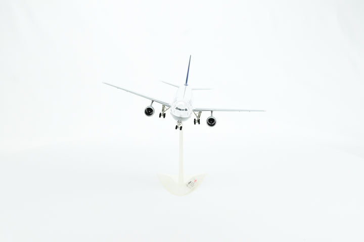 1:200 Lufthansa 300-600 D-AIAM