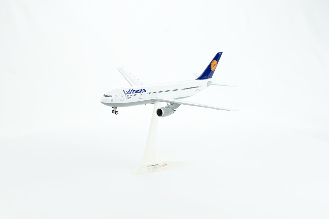 1:200 Lufthansa 300-600 D-AIAM