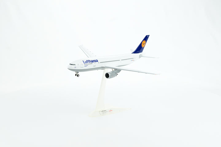 1:200 Lufthansa 300-600 D-AIAM