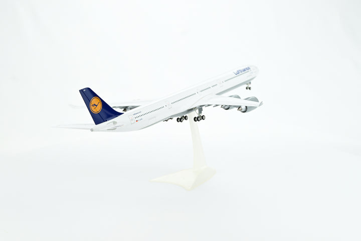 1:200 Lufthansa 340-600 D-AIHK