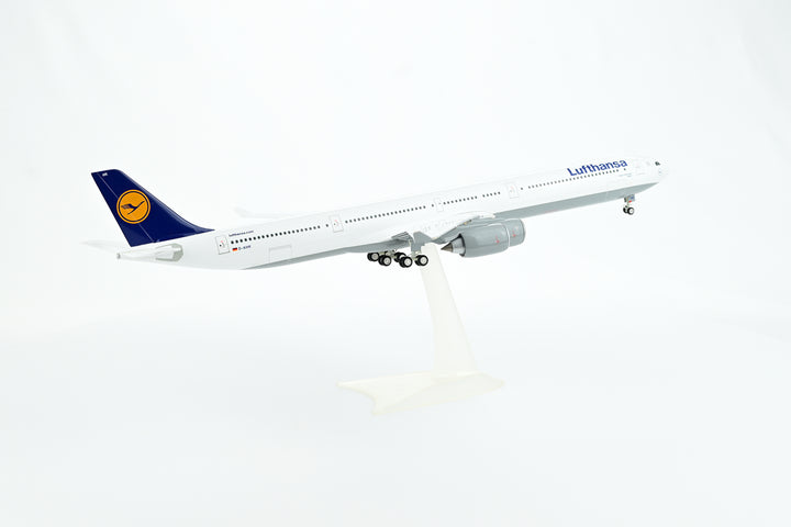 1:200 Lufthansa 340-600 D-AIHK