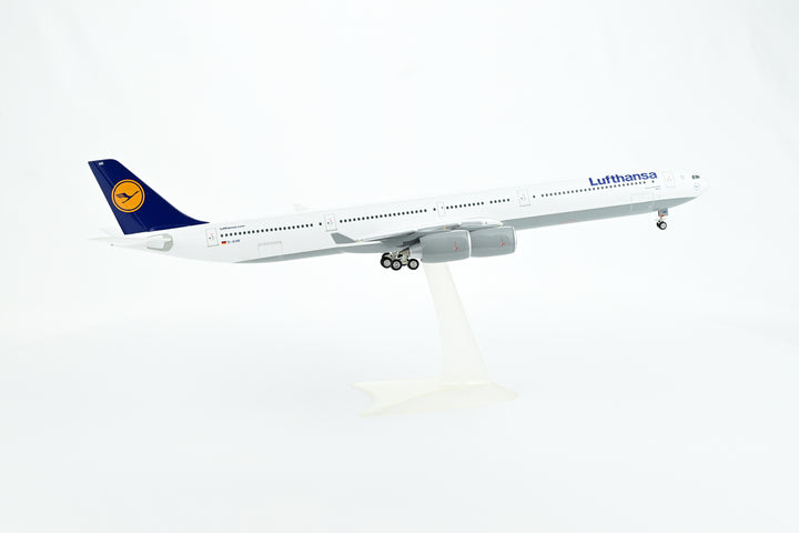 1:200 Lufthansa 340-600 D-AIHK