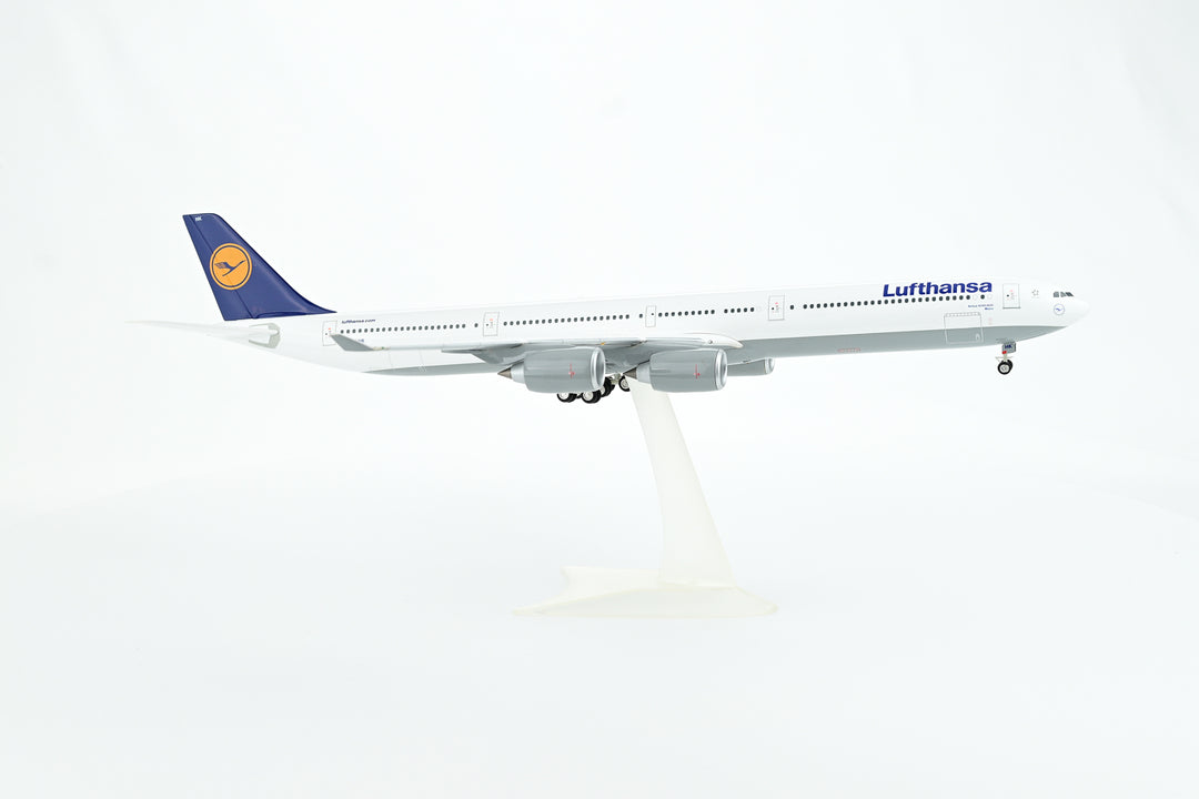 1:200 Lufthansa 340-600 D-AIHK