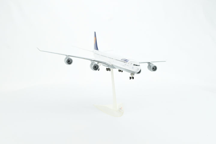 1:200 Lufthansa 340-600 D-AIHK