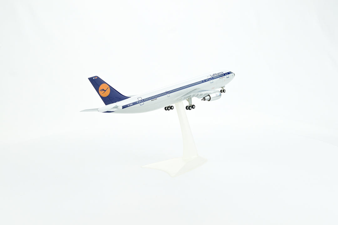 1:200 Lufthansa 300 D-AIAC