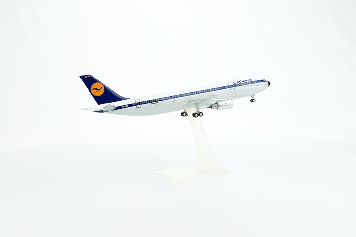 1:200 Lufthansa 300 D-AIAC