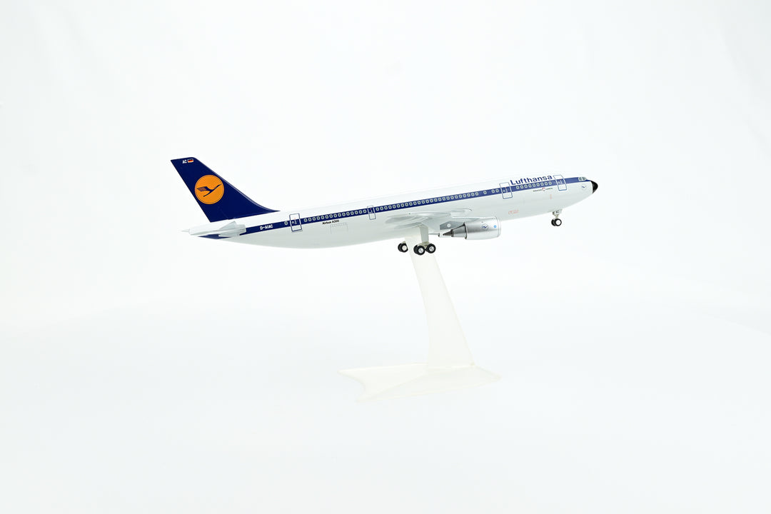 1:200 Lufthansa 300 D-AIAC