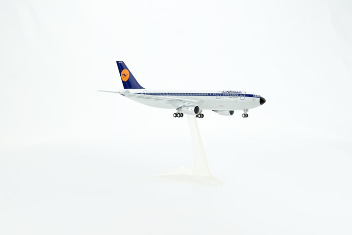 1:200 Lufthansa 300 D-AIAC