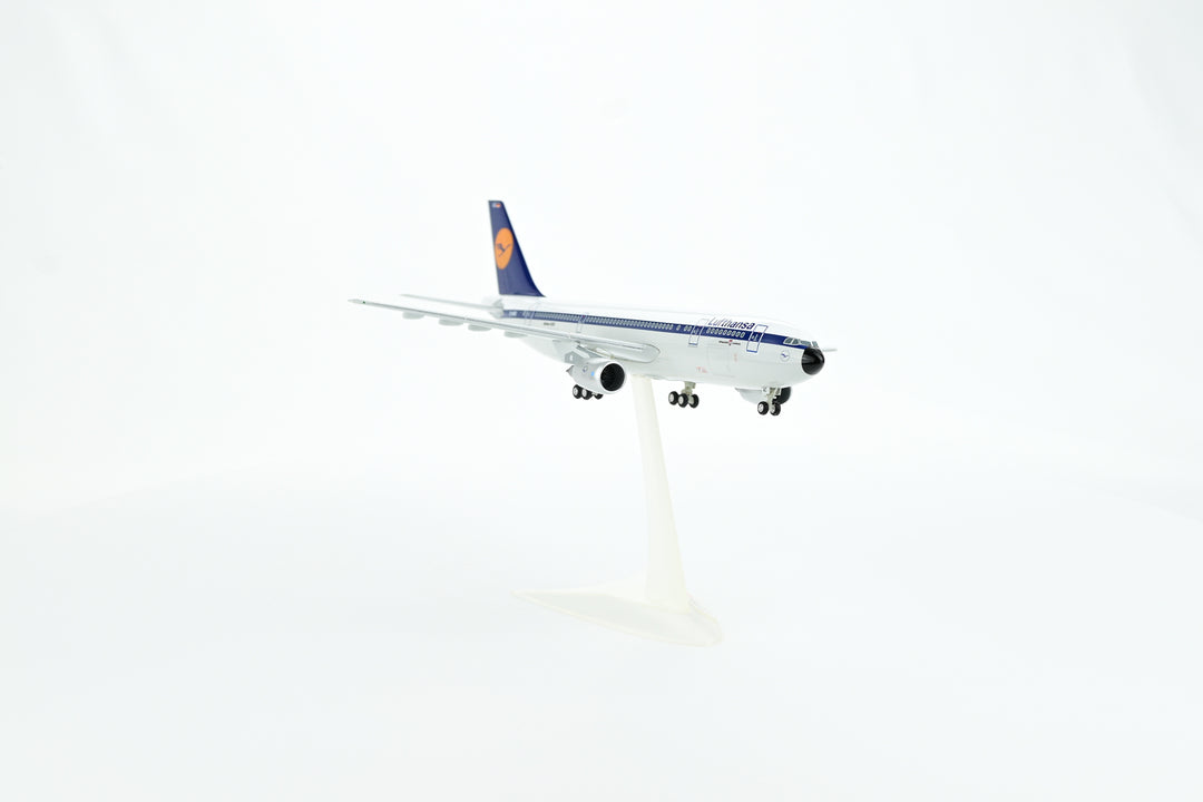 1:200 Lufthansa 300 D-AIAC