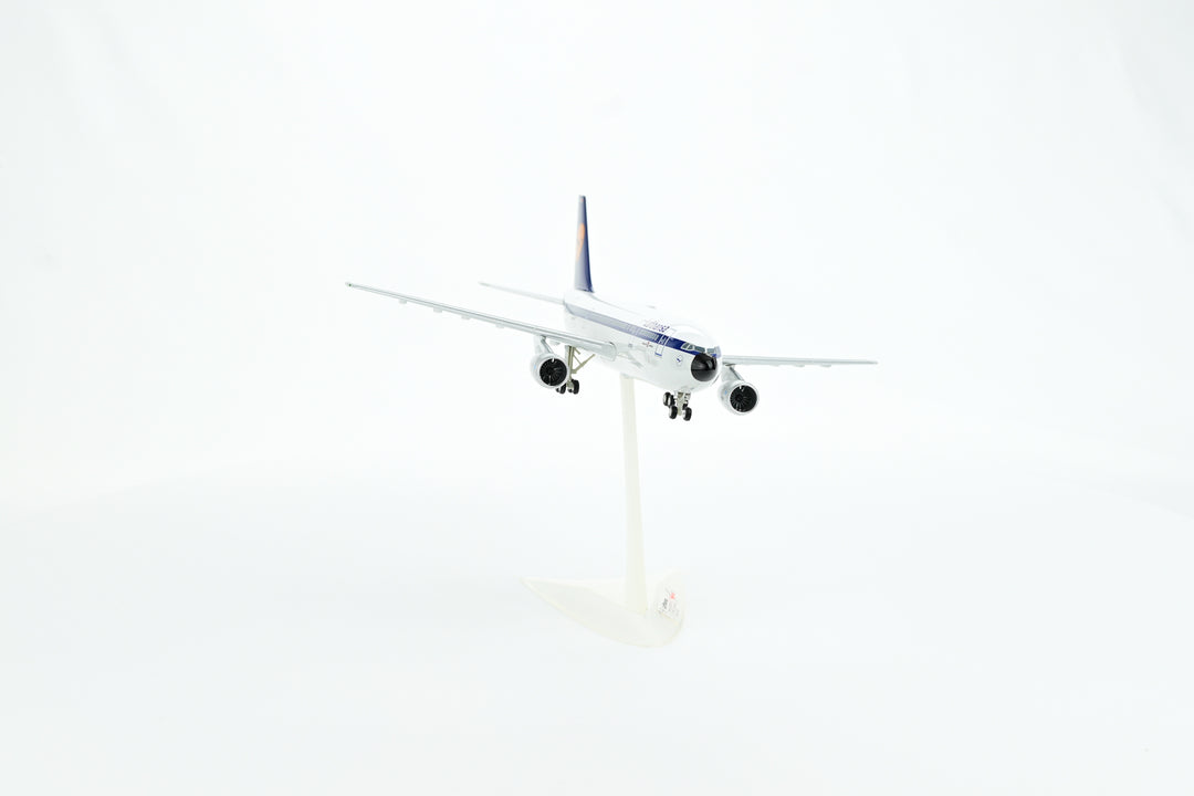 1:200 Lufthansa 300 D-AIAC