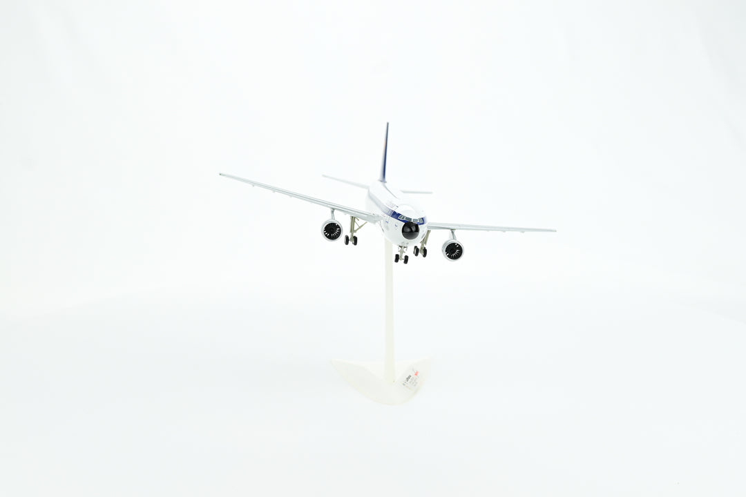 1:200 Lufthansa 300 D-AIAC